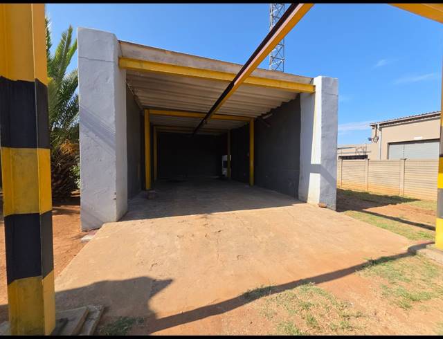 1,450M² BUILDING FOR SALE IN VAALPARK